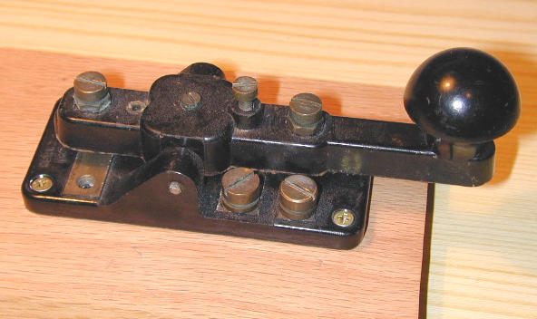 Telegraph key marked KEY W.T. 8 AMP N. 2 MKIII