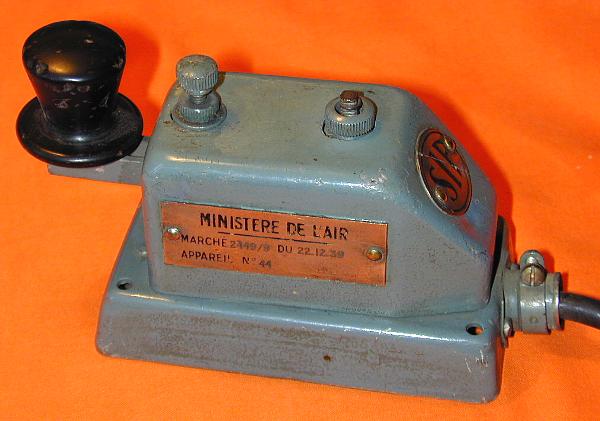 WWII French Air Ministry telegraph key
