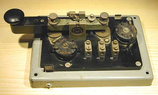 Marconi 365B morse key