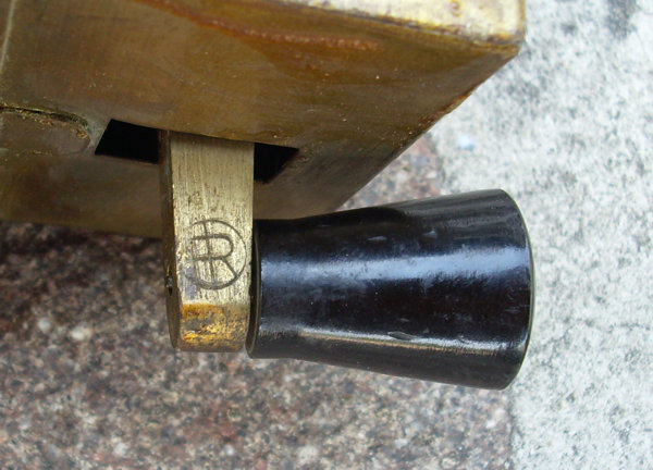 Marine morse key
