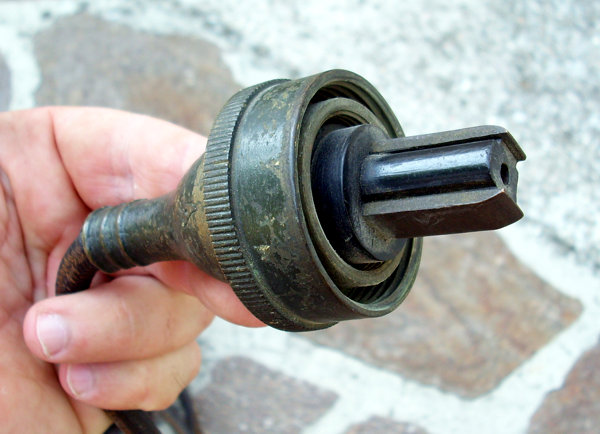 Marine morse key